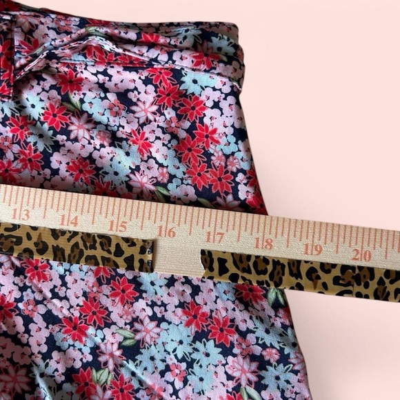 Red & Pink Floral Mini Skirt with Tie Belt –Size L - Picture 7 of 8